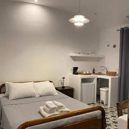 G Spot Fira Villa